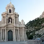 In Centro Casa * 시클리